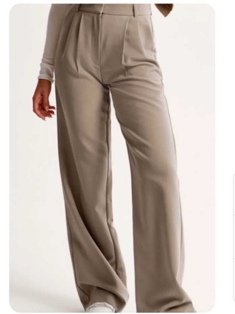 Abercrombie & Fitch Wide-Leg High-Rise Pants in Khaki